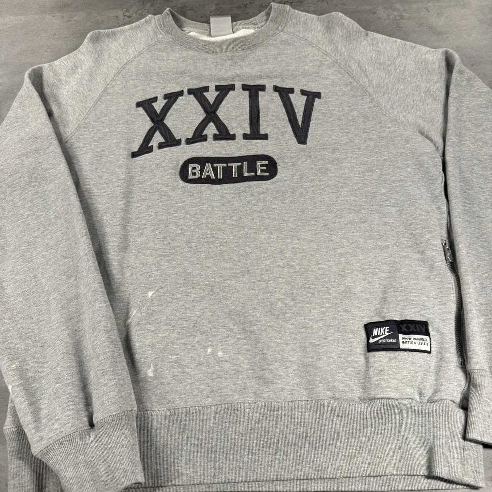 Vintage Nike Crewneck Sweatshirt Medium Gray Battle Kobe Bryant XXIV‎ Distress